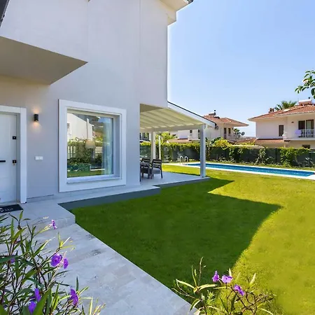 Nergis By Safiya * Göcek