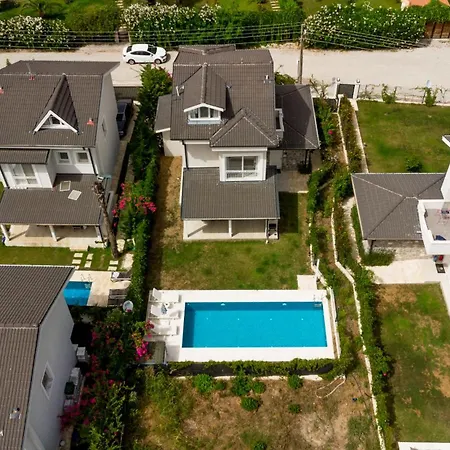 Nergis By Safiya Apartman